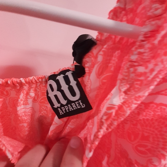 Beautiful RU Tunic - Picture 2 of 3